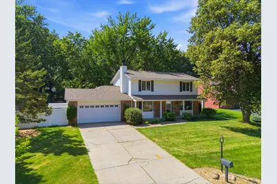 7610 Heritage Road, Eden Prairie, MN 55346 - Photo 5