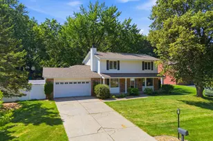 7610 Heritage Rd, Eden Prairie, MN 55346 - Photo 5