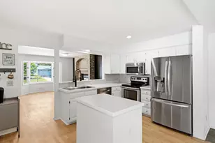 7610 Heritage Rd, Eden Prairie, MN 55346 - Photo 21