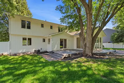 7610 Heritage Road, Eden Prairie, MN 55346 - Photo 73