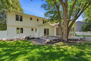 7610 Heritage Rd, Eden Prairie, MN 55346 - Photo 73