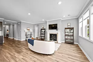 8388 Yearling Dr, Woodbury, MN 55129 - Photo 9