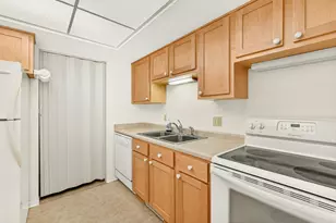 1931 Greenfield Ln SW, Rochester, MN 55902 - Photo 9