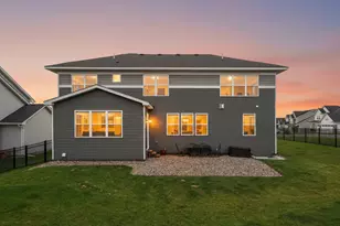 17904 Hinckley Ave, Lakeville, MN 55044 - Photo 33