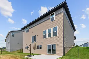8813 Periwinkle Blvd, Woodbury, MN 55129 - Photo 5