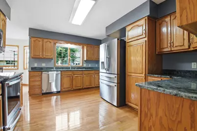 1602 15th Street SW, Willmar, MN 56201 - Photo 3