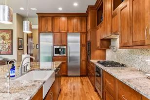 2224 Portico Grn, Wayzata, MN 55391 - Photo 17