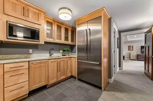 2224 Portico Grn, Wayzata, MN 55391 - Photo 49