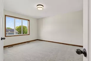 22391 Makah St NW, Oak Grove, MN 55303 - Photo 9
