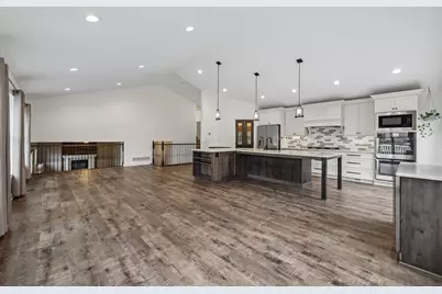3460 Commonwealth Avenue, Woodbury, MN 55125 - Photo 9