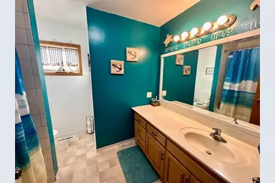702 Champagne Avenue SW, Red Lake Falls, MN 56750 - Photo 13