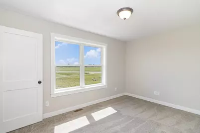 803 Viburnum Street, Belle Plaine, MN 56011 - Photo 9