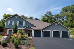 5237 Balmoral Ln, Bloomington, MN 55437 - Photo 1