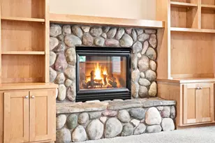 655 Lexie Ct, Eagan, MN 55123 - Photo 9