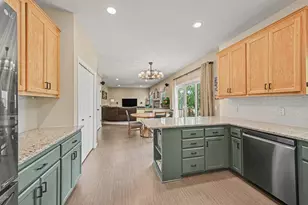 12320 Windsor Ct, Burnsville, MN 55337 - Photo 9