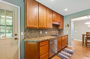 18450 Creeks Bend Dr, Minnetonka, MN 55345 - Photo 15