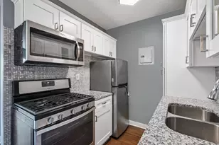 504 W Franklin Ave, Minneapolis, MN 55405 - Photo 3