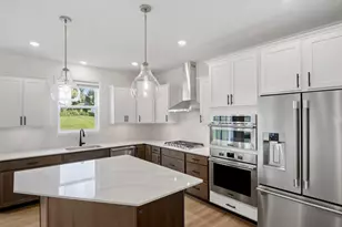 5351 Queens Dr NW, Rochester, MN 55901 - Photo 3