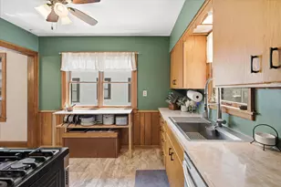 1353 Schletti St, Saint Paul, MN 55117 - Photo 9