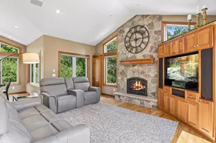 1360 Grace Dr, Eagan, MN 55123 - Photo 15