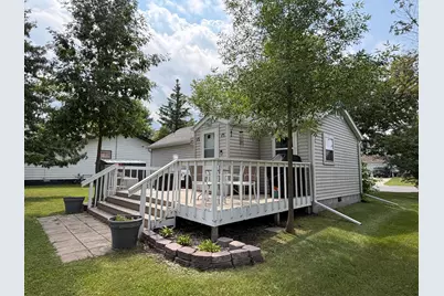 200 5th Street SE, Roseau, MN 56751 - Photo 1
