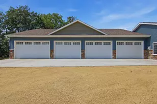 341 Amber View St, Menomonie, WI 54751 - Photo 39