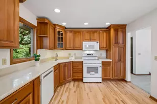 16015 Oak Shore Dr, Lakeville, MN 55044 - Photo 21