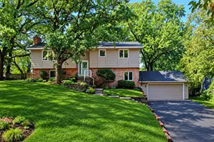 16015 Oak Shore Dr, Lakeville, MN 55044 - Photo 3