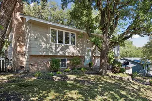 16015 Oak Shore Dr, Lakeville, MN 55044 - Photo 5