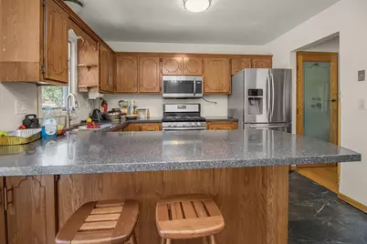 8200 Thomas Avenue N, Brooklyn Park, MN 55444 - Photo 5