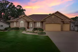 3205 Woodbridge St, Shoreview, MN 55126 - Photo 3