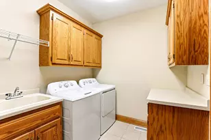 3205 Woodbridge St, Shoreview, MN 55126 - Photo 25