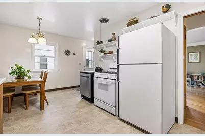 1634 Victoria Street N, Saint Paul, MN 55117 - Photo 15