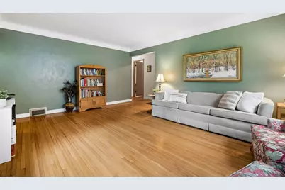 1634 Victoria Street N, Saint Paul, MN 55117 - Photo 9
