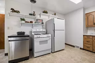 1634 Victoria St N, Saint Paul, MN 55117 - Photo 17
