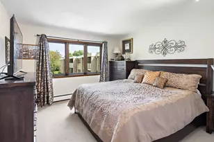 4380 Brookside Ct, Edina, MN 55436 - Photo 9