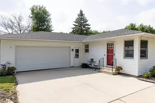 1412 Penn Ave, Albert Lea, MN 56007 - Photo 3