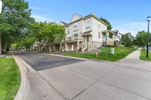 13892 52nd Ave N, Plymouth, MN 55446 - Photo 5