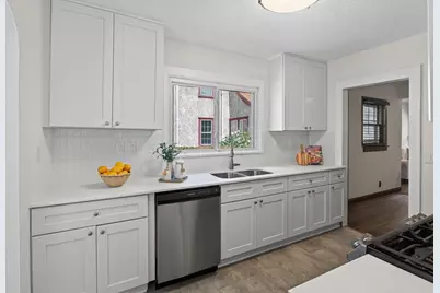 3807 Hubbard Avenue N, Robbinsdale, MN 55422 - Photo 3