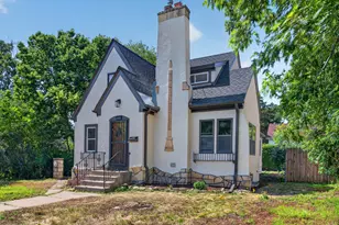 3807 Hubbard Ave N, Robbinsdale, MN 55422 - Photo 3