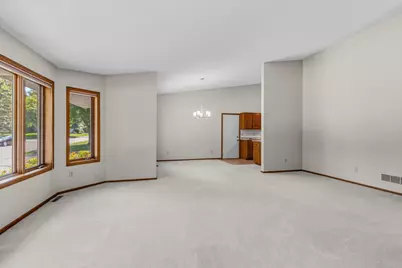 2558 Sumac Circle, White Bear Lake, MN 55110 - Photo 5