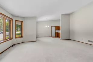 2558 Sumac Cir, White Bear Lake, MN 55110 - Photo 5