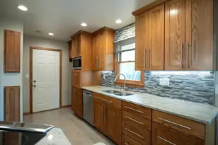 505 Maple Ln S, Moorhead, MN 56560 - Photo 11