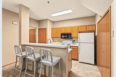 8399 Kimball Drive, Eden Prairie, MN 55347 - Photo 11
