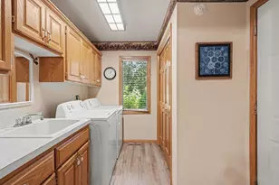 1513 Broken Oak Ct, Lino Lakes, MN 55038 - Photo 9