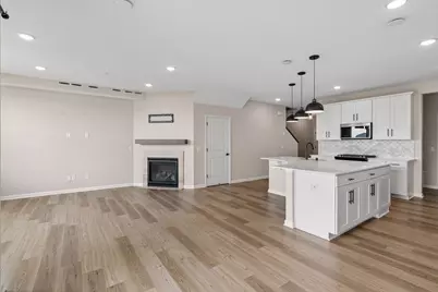 11327 Brookview Road, Woodbury, MN 55129 - Photo 9