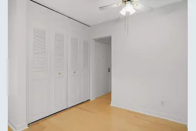 10521 Cedar Lake Road #519, Minnetonka, MN 55305 - Photo 19