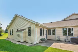9126 Windsor Ln N, Brooklyn Park, MN 55443 - Photo 27