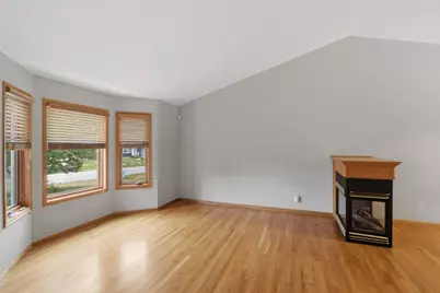 8182 Lori Lane, Woodbury, MN 55125 - Photo 7