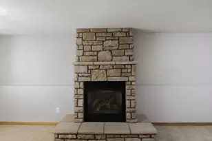 8182 Lori Ln, Woodbury, MN 55125 - Photo 27